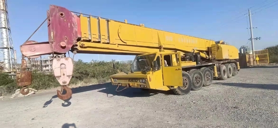 KYB Hydraulische cilinder gebruikt Kato NK-250E NK-500E NK-800E 80T vrachtwagen kraan in Shanghai