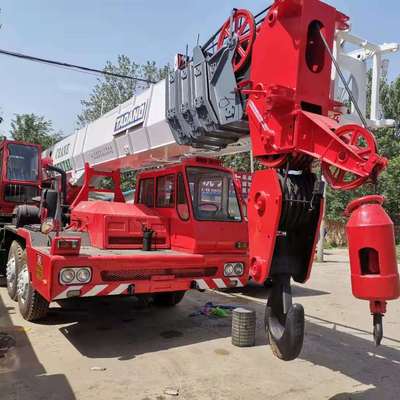 TG-500E Vrachtwagenkraan Mobiele kraan QY25K QY25KA QY50KA QY50K QY70K QY70KA QY100K STC500 in Shanghai
