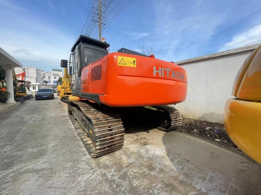 Gebruikte Hitachi graafmachine ZX210 met een emmercapaciteit van 0,45 m3 en een gewicht van 21500 kg
