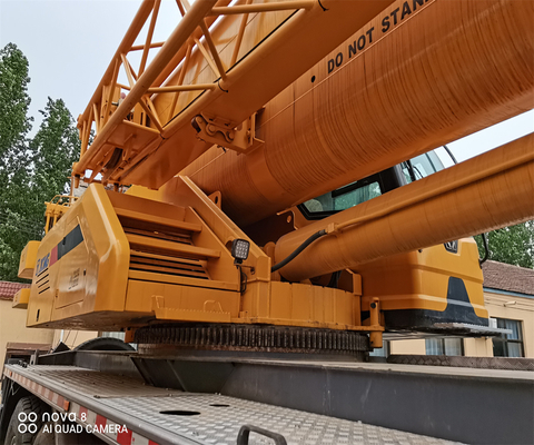70T mobiele kraan XCMG QY75K Gebruikte vrachtwagenkraan met Liyuan hydraulische cilinder en klep