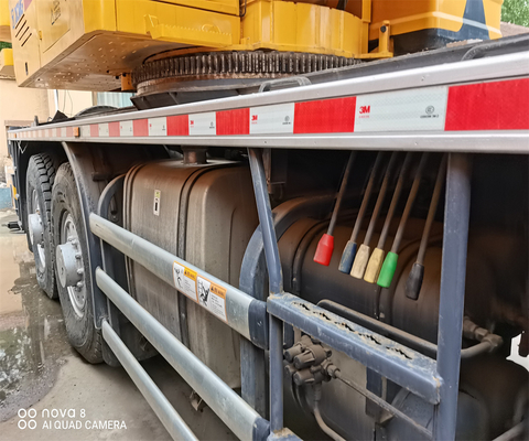 70T mobiele kraan XCMG QY75K Gebruikte vrachtwagenkraan met Liyuan hydraulische cilinder en klep