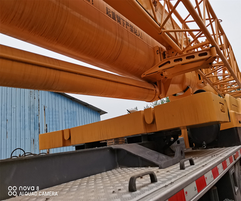 70T mobiele kraan XCMG QY75K Gebruikte vrachtwagenkraan met Liyuan hydraulische cilinder en klep