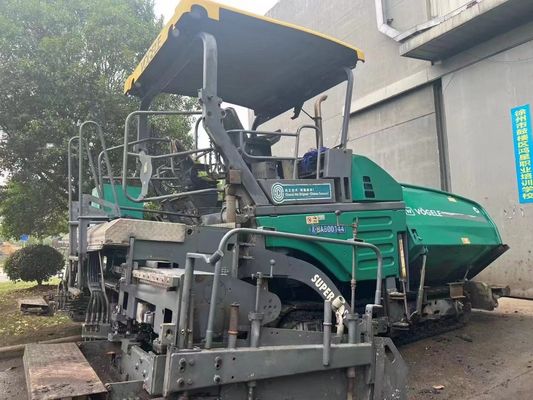 Max. Asfaltdikte 1000 mm Gebruikte asfaltasfalter VOGEL 1800-2 voor asfaltsnelheid 0-10 M/min