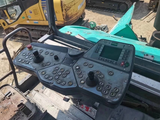 1800-2 Gebruikte asfaltpflaster voor bouwmachines in goede staat