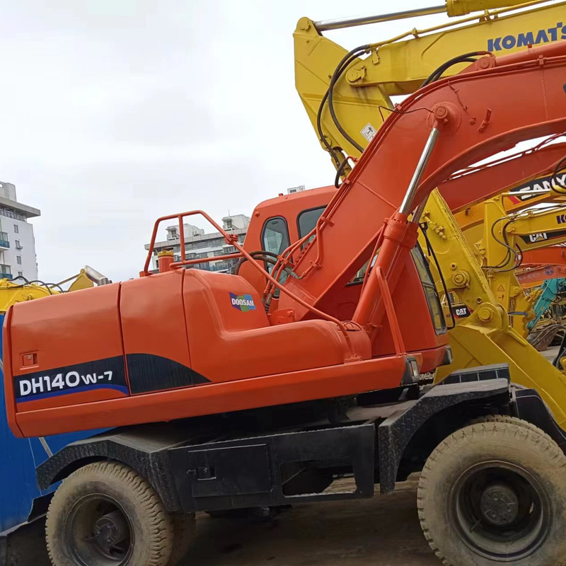 DOOSA DH140W-7 Gebruikte graafmachine met Parker Hydraulische pomp