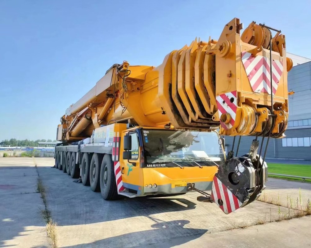 Liebherr LTM1500 LTM1300 LTM1160 Tadano TG-500E TG-1000E Truck Crane met HINO-motor