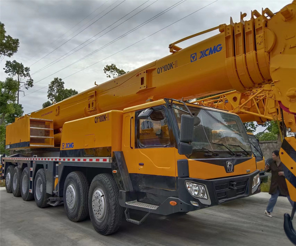 QUY 80T 100T 115T 120T 200T 220T 270T 300T 320T vrachtwagen kraan met Briggs Stratton motor