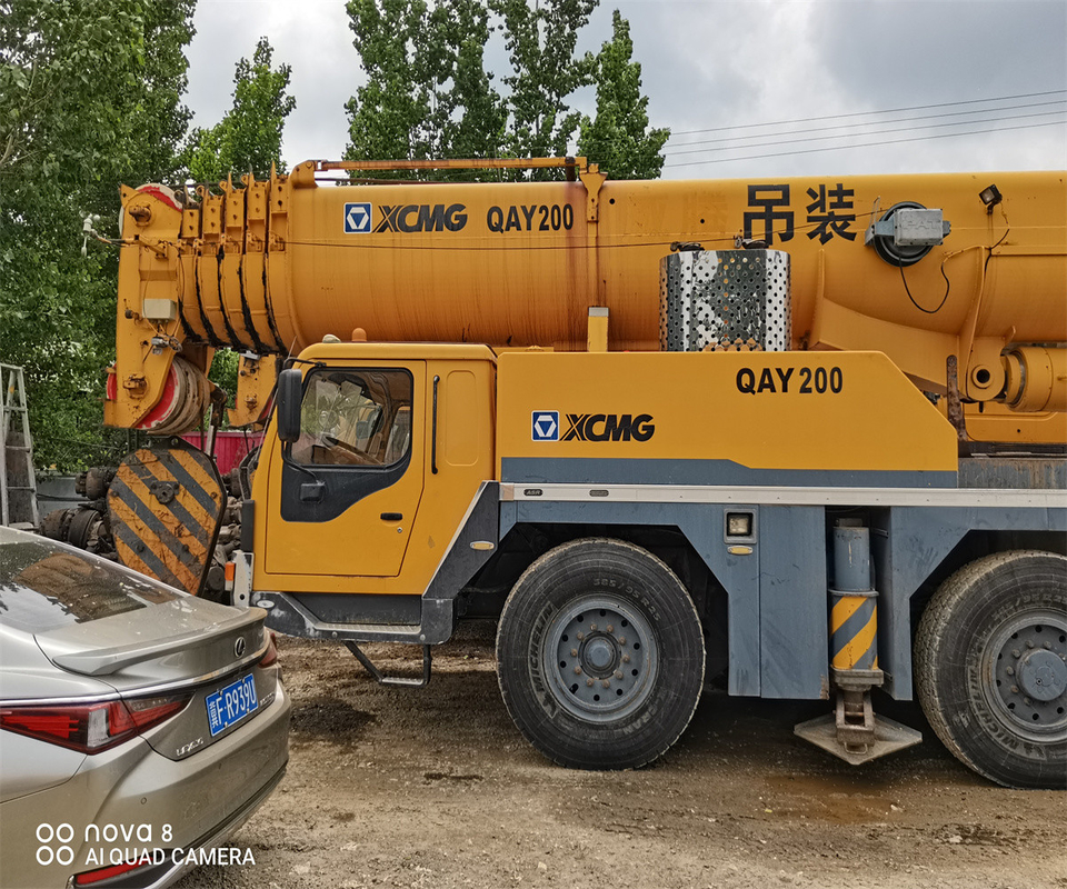 XCMG QY25K5C QY25K5D QY50KC QY70KC QY100K-II QY130K QY160K Gebruikte mobiele kraan met HINO-motor