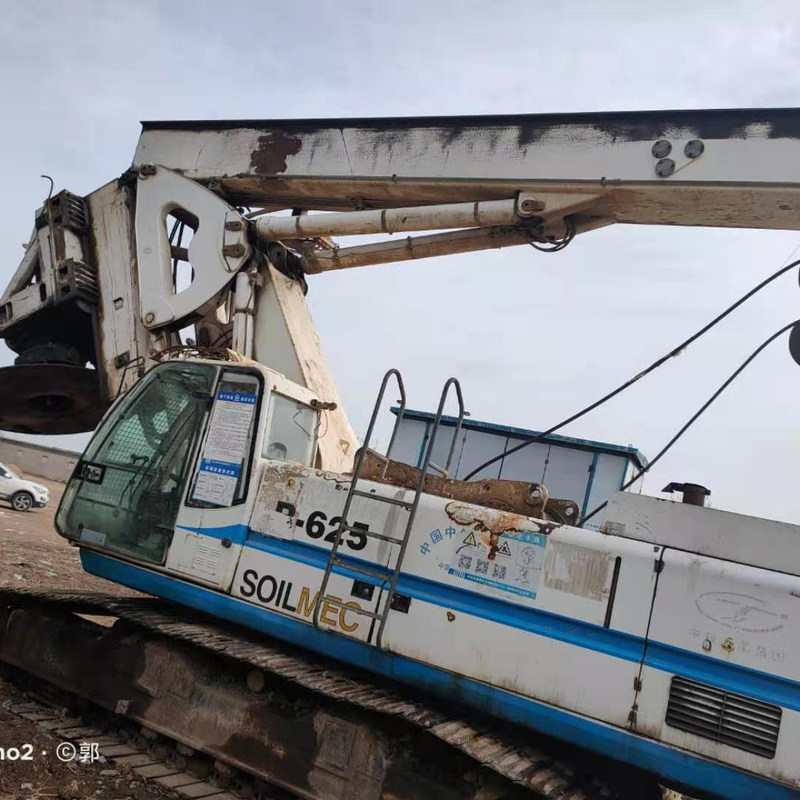 Soilmec R-625 R-516 R-622 SR-60 SR-70 SR-80 boorplatform uit Italië voor energiewinning