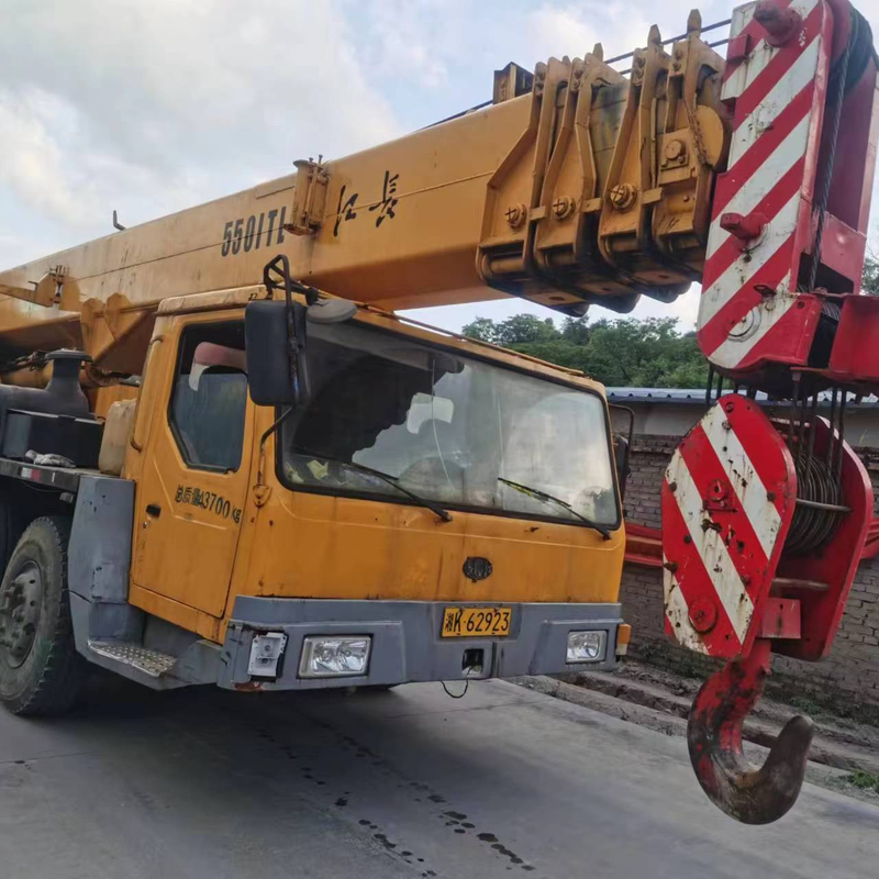 LT1130 LT1070 LT1055 130T 70T 55T 100T vrachtwagen kraan met max. hefhoogte van 48m