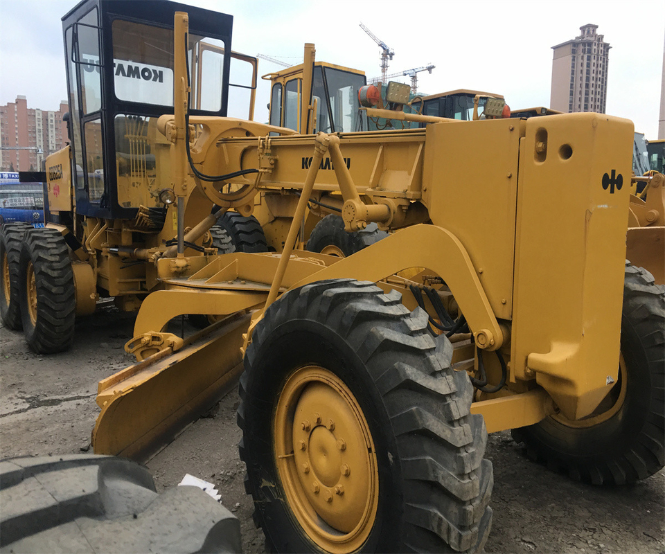 GD823A Motorgrader voor wegbouw en onderhoud Komatsu 140H 120H 12H 140K 140G